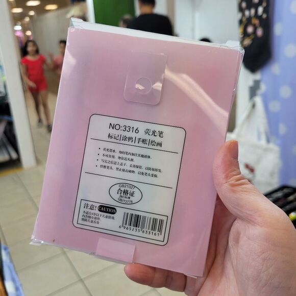 Brand New Set of 6 Sanrio Highlighters Pen - Picture 4 of 4